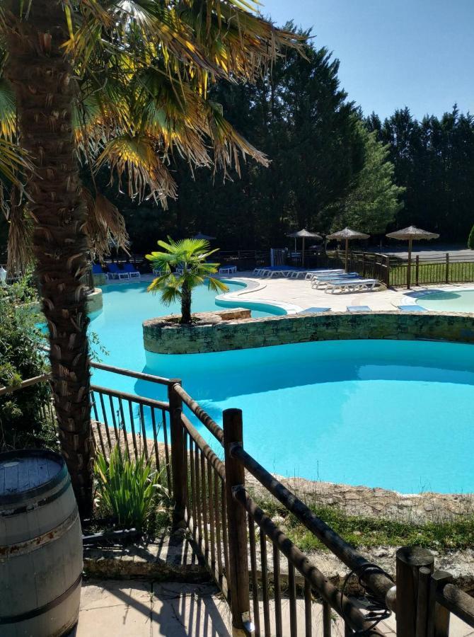 Domaine De Guillalmes Hotel Fumel Ngoại thất bức ảnh