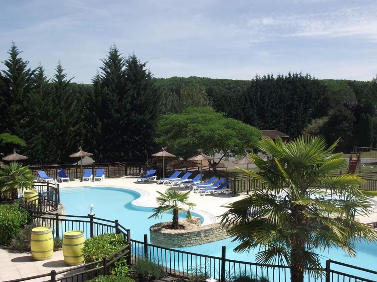 Domaine De Guillalmes Hotel Fumel Ngoại thất bức ảnh